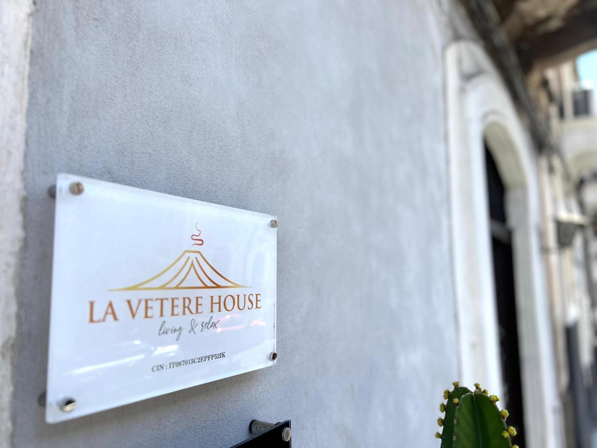 Casa vacanze La Vetere House Aeroporto di Catania Fontana Rossa